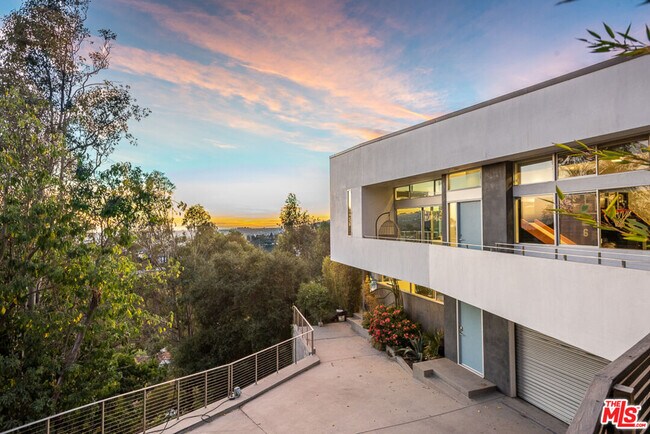 Foto del edificio - 2511 Wild Oak Dr