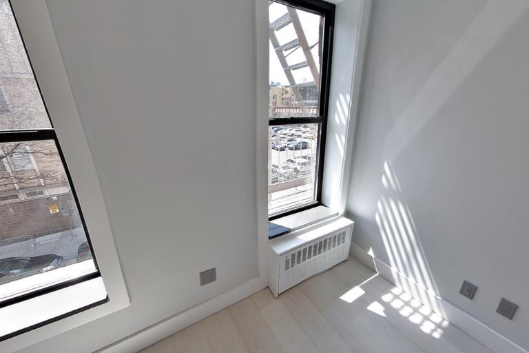 Foto del edificio - 113 EAST 119TH STREET