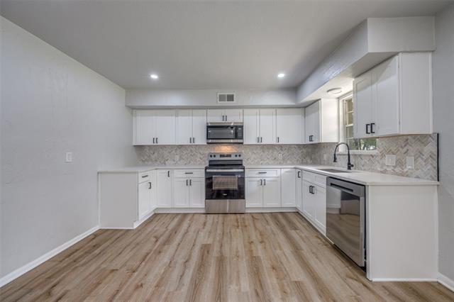 Foto del edificio - 416 W Lamberth Rd