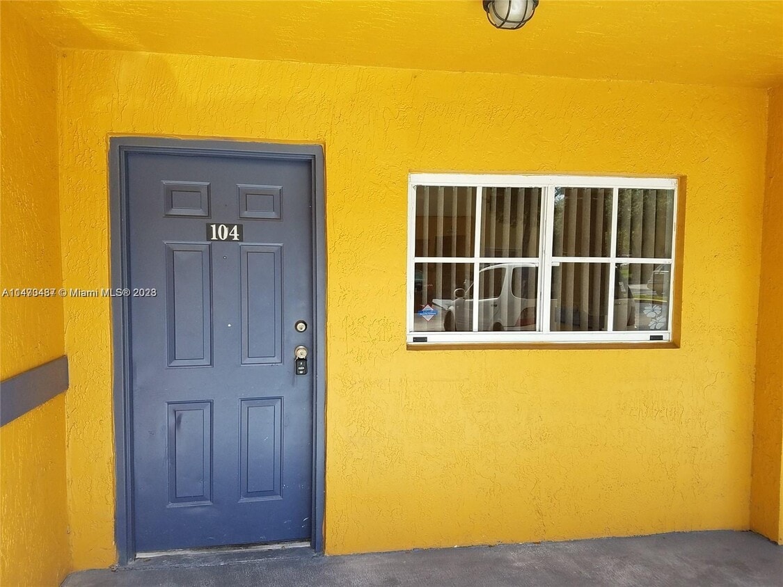 14931 SW 82nd Terrace Unit 4104, Miami, FL 33193 Condo for Rent in