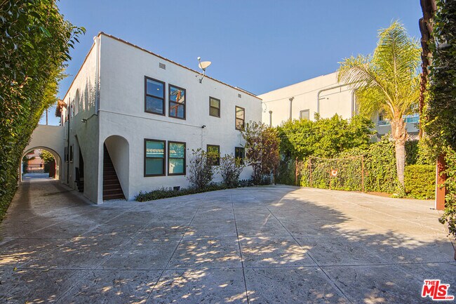 Foto del edificio - 324 Croft Ave