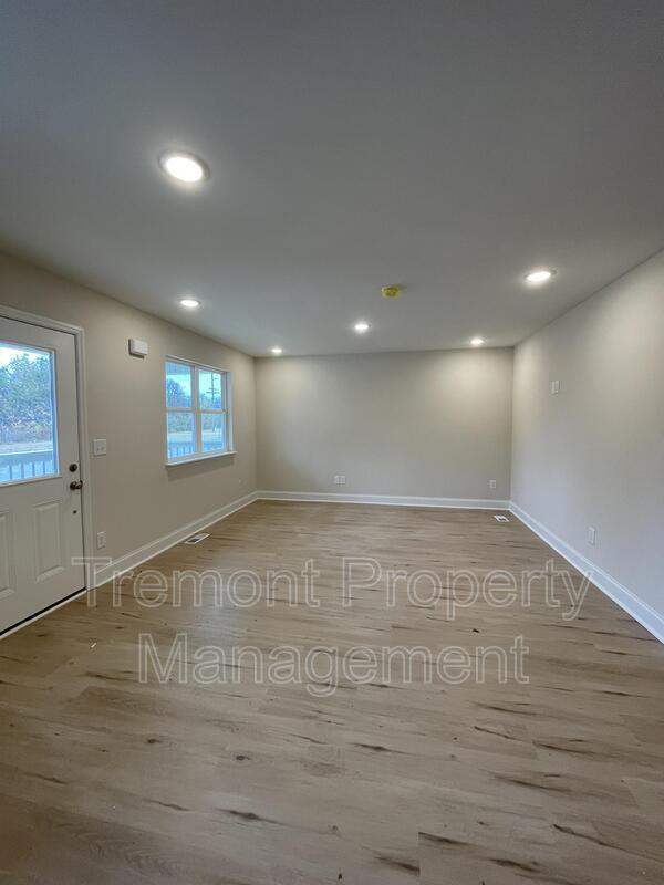 Foto del edificio - 3716 Central Ave