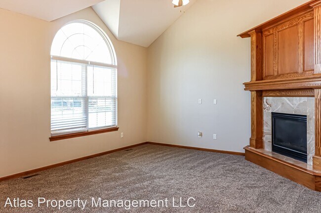 Foto del edificio - 4 br, 3.5 bath House - 706 Garnes St