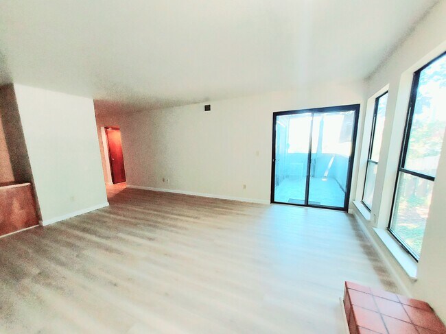 Foto del edificio - 1644 San Miguel Dr