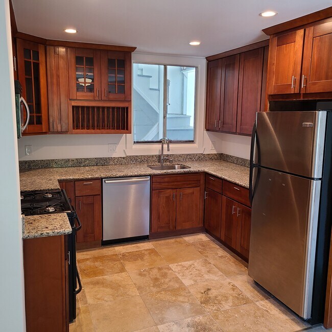 Kitchen - 102 Carmel St