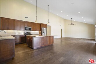 Building Photo - 29500 Heathercliff Rd