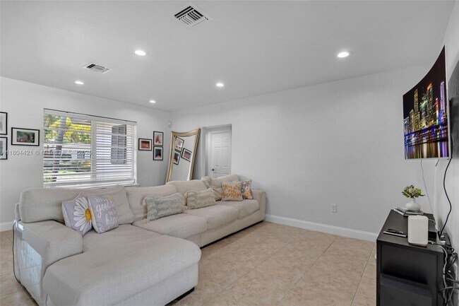 Foto del edificio - 15400 SW 84th Ave