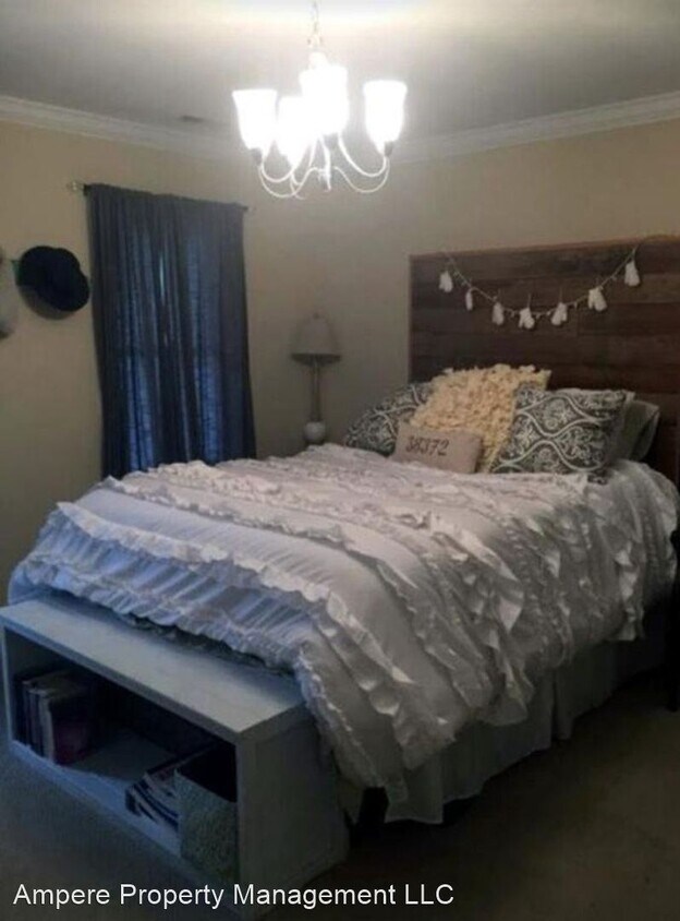 Foto del edificio - 4 br, 2.5 bath House - 1055 Park Ave