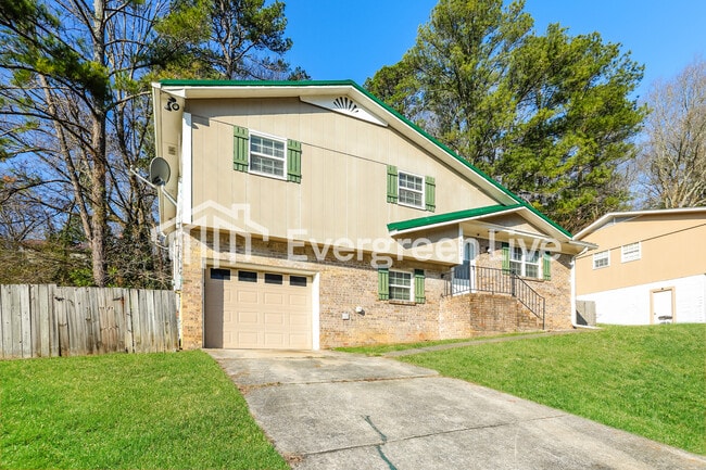 Foto del edificio - 4012 St John Ln NW