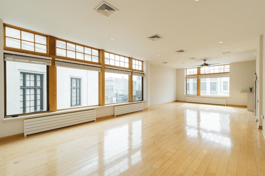 Primary Photo - 30 Park Ave