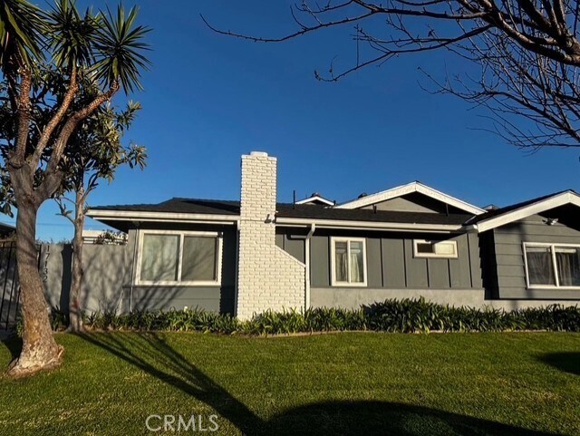 Foto del edificio - 17132 Emerald Ln