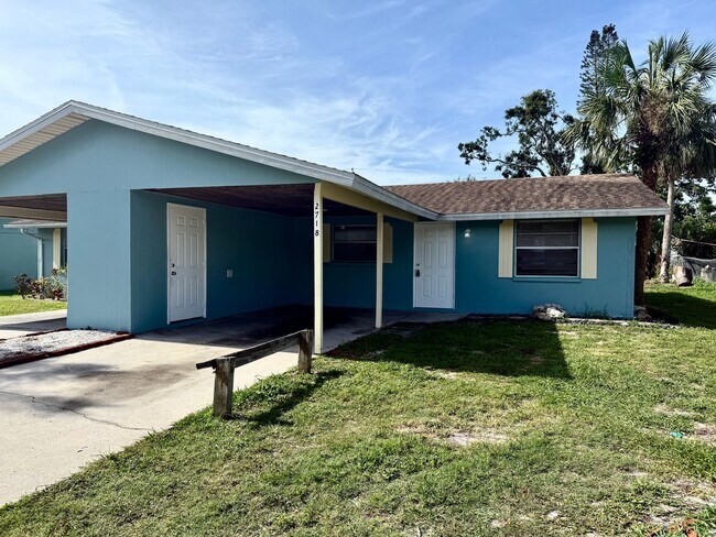 Foto del edificio - 2716 52nd Ave Dr W
