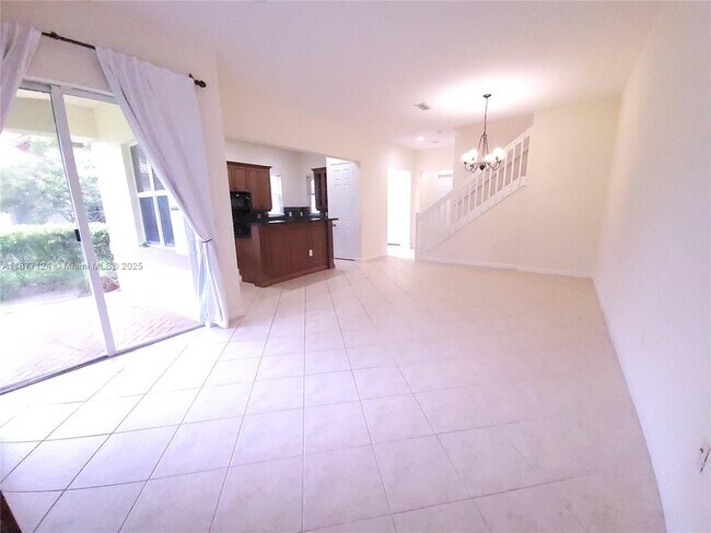 Foto del edificio - 6033 NW 118th Dr
