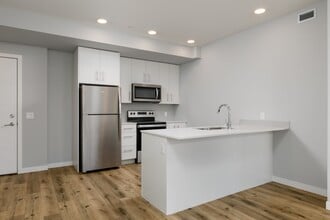 Building Photo - 2160 Mayer Rd