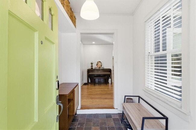 Foto del edificio - 693 Glenwood Ave SE