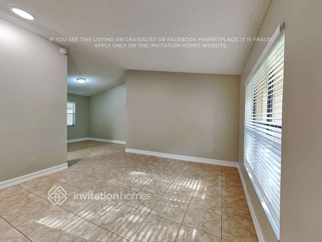 Building Photo - 11709 SW 50th Ct