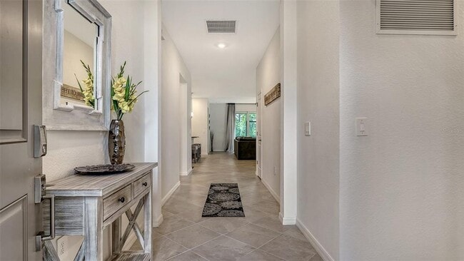 Building Photo - 10896 Pinot Dr
