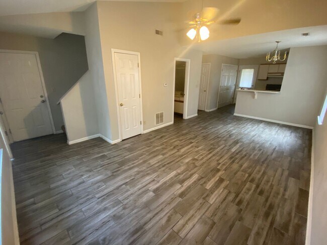 Building Photo - Santa Rosa Court 2416-2418