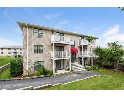 Foto del edificio - 22 Kenmar Dr