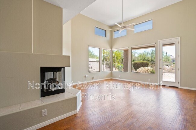 Building Photo - 7105 E Sleepy Owl Way