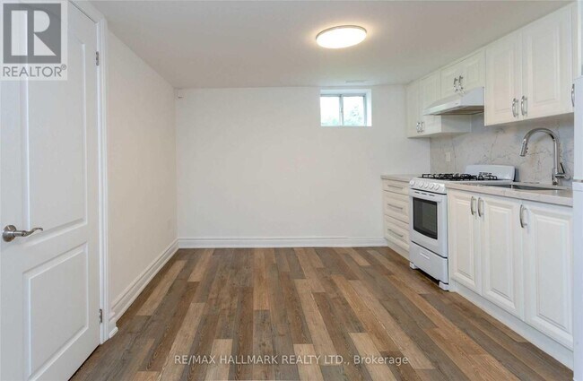 Building Photo - 56 Courton Dr