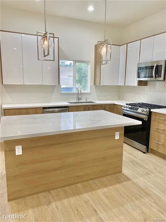 Foto del edificio - 2 br, 1 bath House - 17501 Strathern St