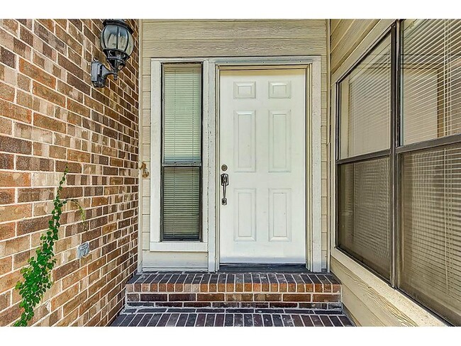 Building Photo - 3103 Westwick Dr