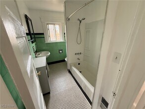 Building Photo - 699 W Exchange St