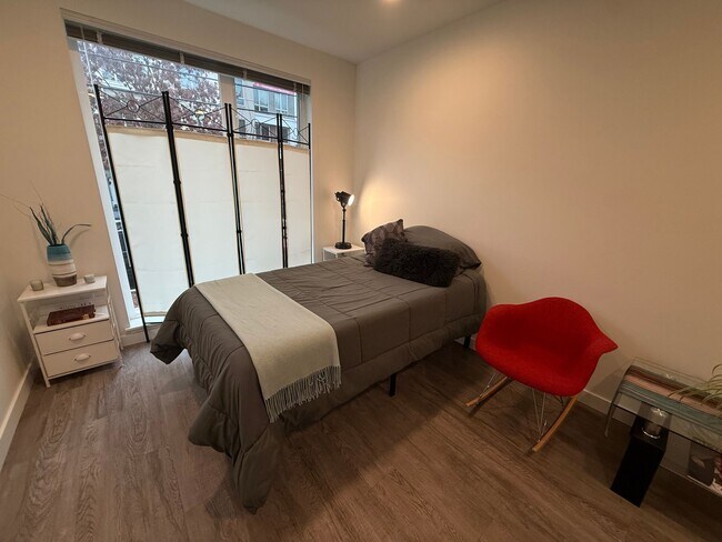 Building Photo - Contemporary Studio Apartments - Modern and Affordable Living