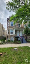 Building Photo - 3427 W Evergreen Ave