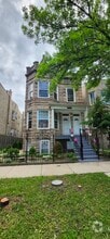 Building Photo - 3427 W Evergreen Ave