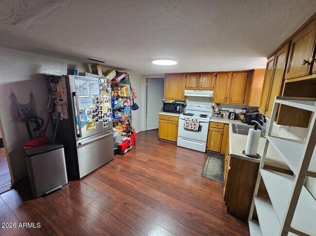 Foto del edificio - 3833 N 28th St