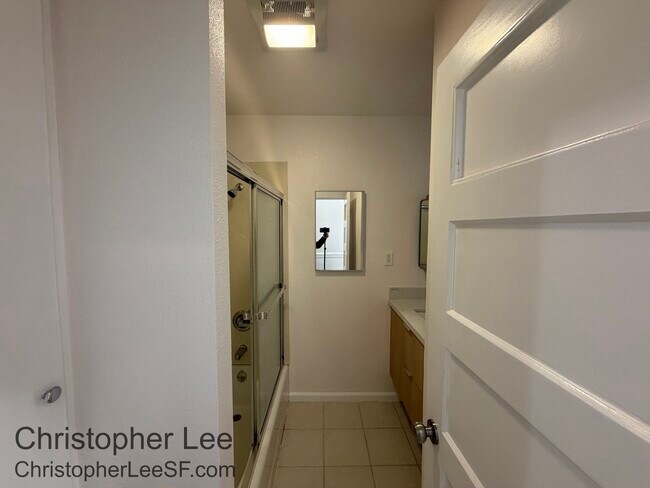 Foto del edificio - 255 14th Ave