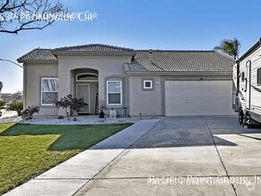 Building Photo - 1437 Promenade Cir