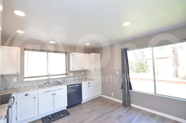 Foto del edificio - 3606 W Creedance Blvd