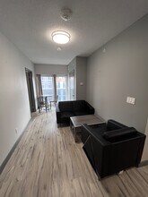 Building Photo - 258A-258A Sunview St