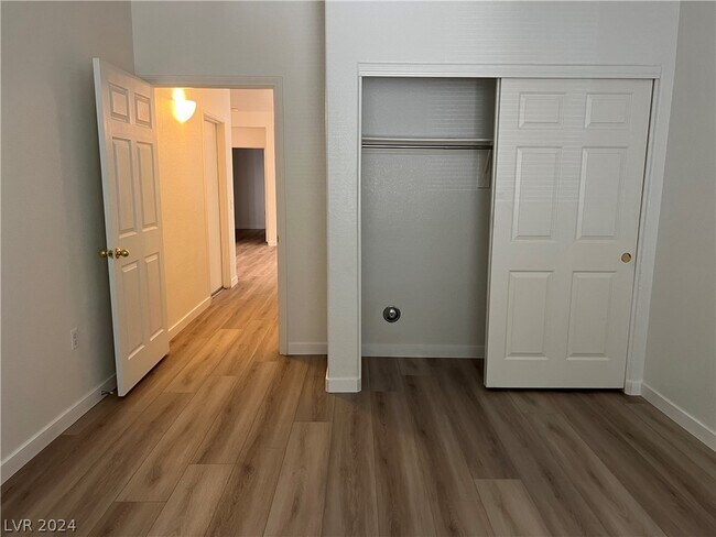 Foto del edificio - 2053 Quarry Ridge St