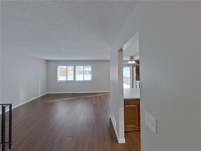 Foto del edificio - 1442 Laurel Ave