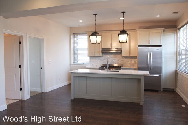 Building Photo - 789 Dennison Ave