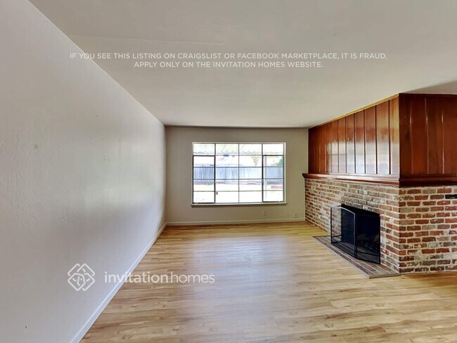 Building Photo - 4300 42nd Ave