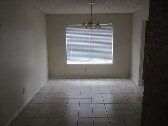 Building Photo - 17907 Fieldglen Dr
