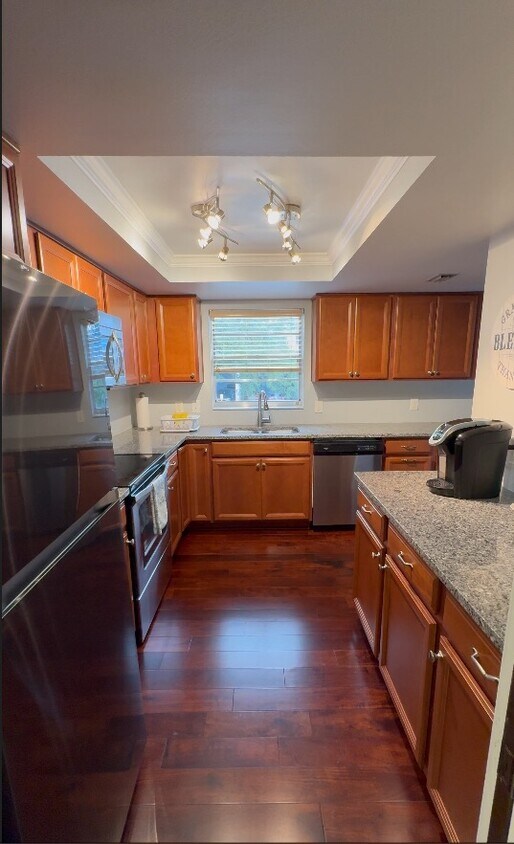 Foto principal - 4143 Shore Acres Blvd NE