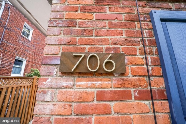 Foto del edificio - 706 W Glebe Rd