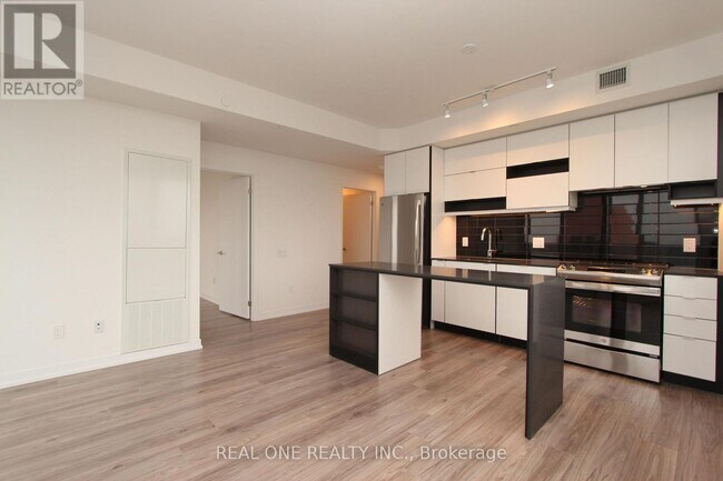 Photo du bâtiment - 4065 Confederation Pkwy