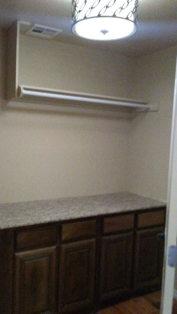 Building Photo - 3 bedroom home in Moore (OKC).