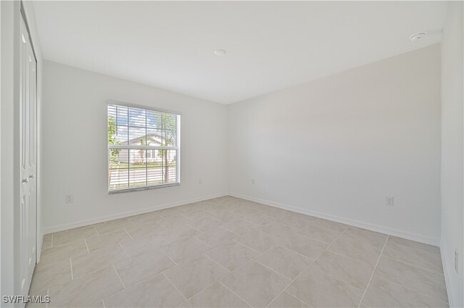 Building Photo - 4022 San Clemente Ct