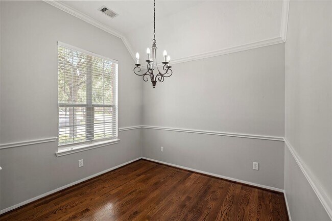 Building Photo - 6907 Birnam Garden Lane
