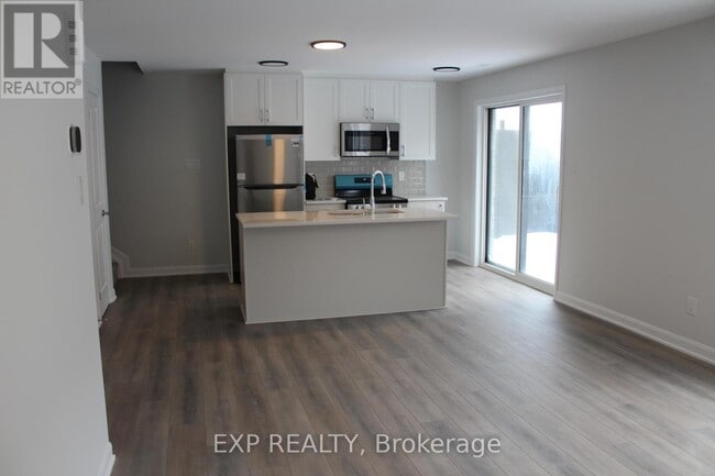 Building Photo - 801 Glenroy Gilbert Dr