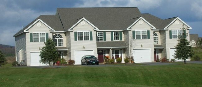 Foto del edificio - Hiland Springs