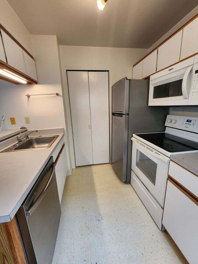 Foto del edificio - Golf Course Facing 1 Bedroom Waikoloa Village Condo